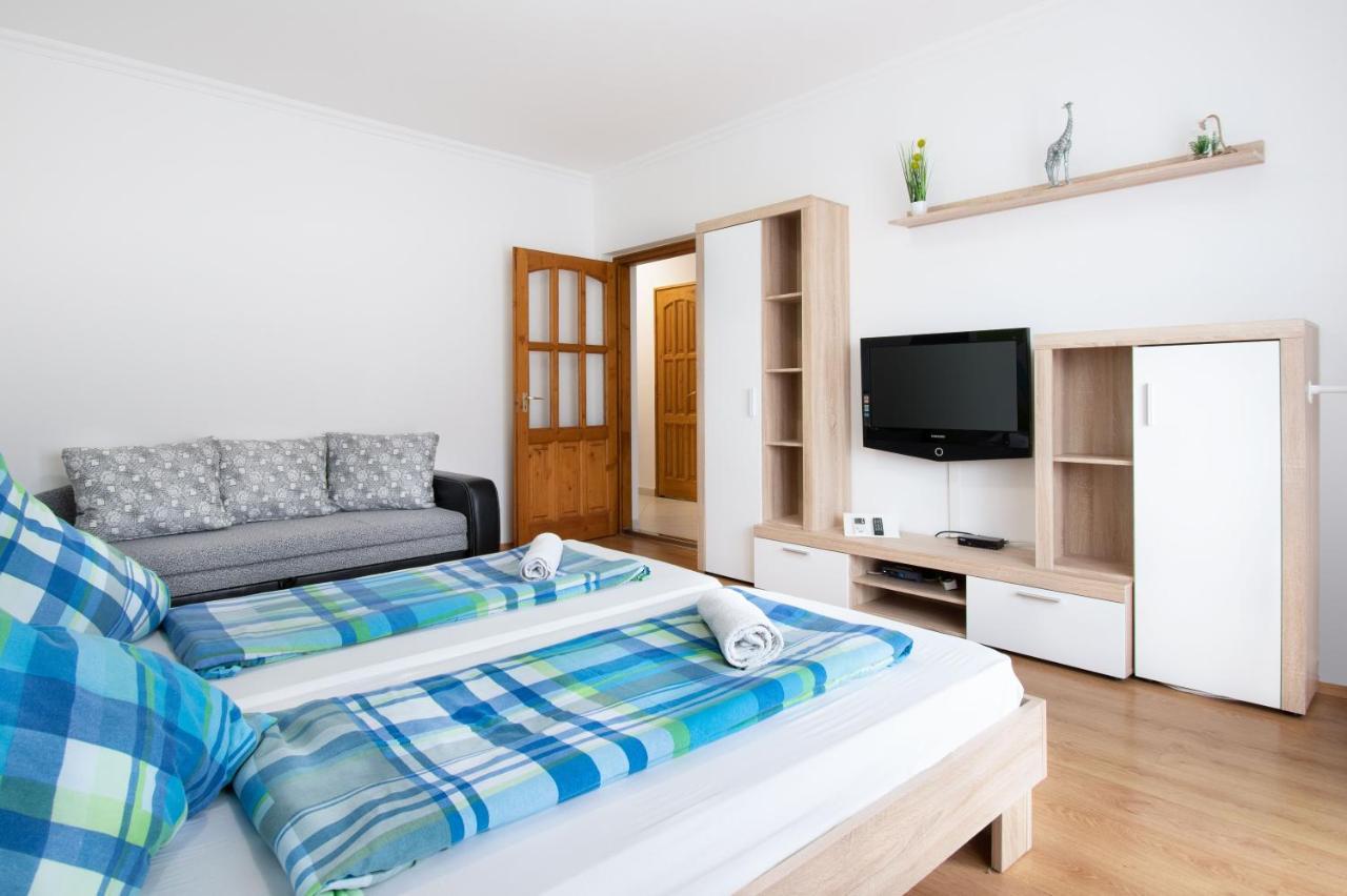 Lux Apartmanok Hajduszoboszlo Exterior photo