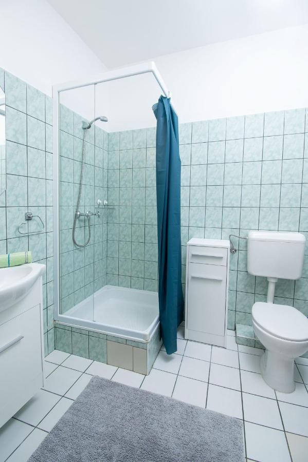 Lux Apartmanok Hajduszoboszlo Exterior photo