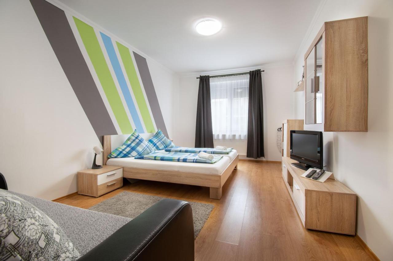 Lux Apartmanok Hajduszoboszlo Exterior photo